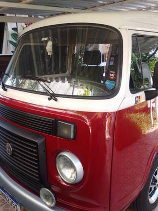 VOLKSWAGEN KOMBI 1.4 MI STD 8V FLEX 4P MANUAL
